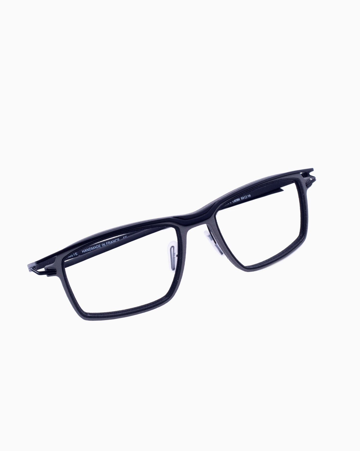 Parasite - Data1 - 63M | Bar à lunettes