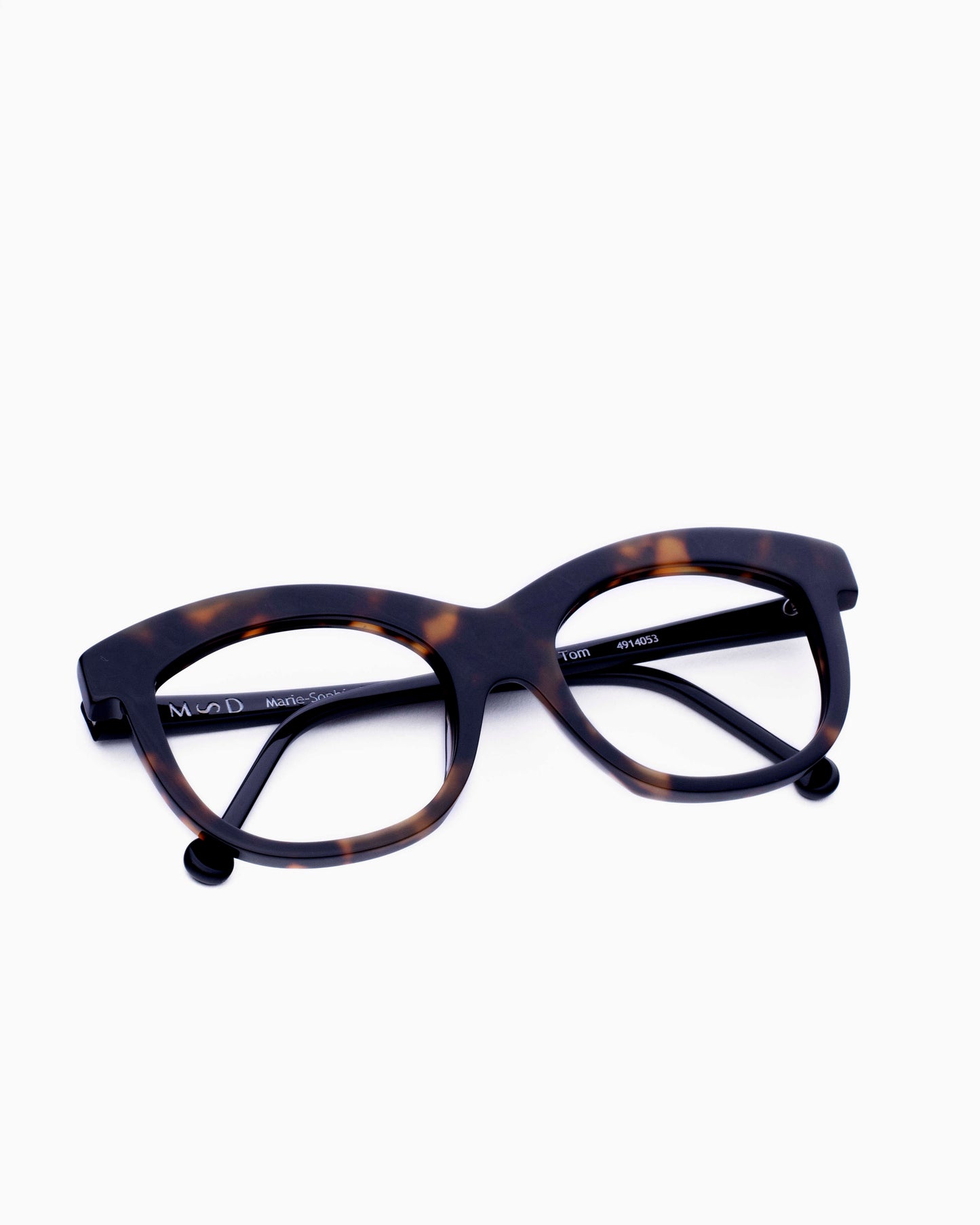 Marie-Sophie Dion - Elmir - Tom | glasses bar