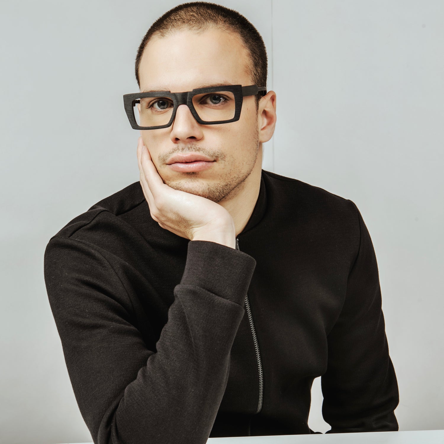 Lunette carrée noire pour homme par Marie-Sophie Dion BAR À LUNETTES