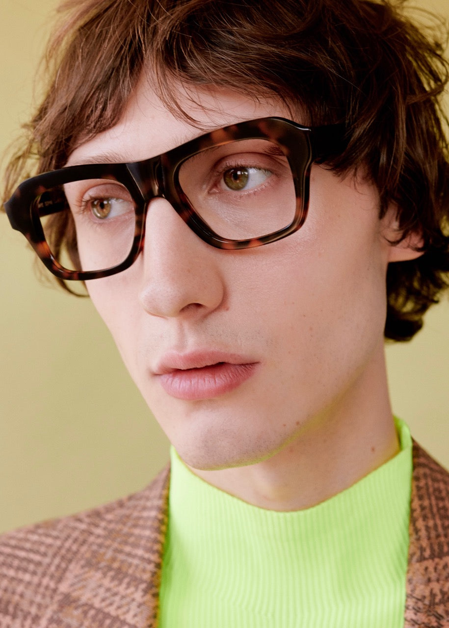 Monture écaille pour homme par Marie-Sophie Dion BAR À LUNETTES