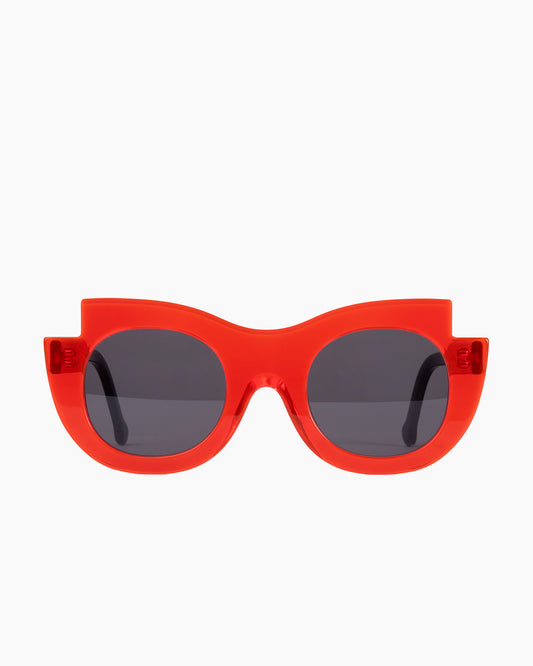 orange plastic oval  sunglassesby Marie-Sophie Dion model Latraverse2Sun, front view, lunettes de vue ovale couleur Orange