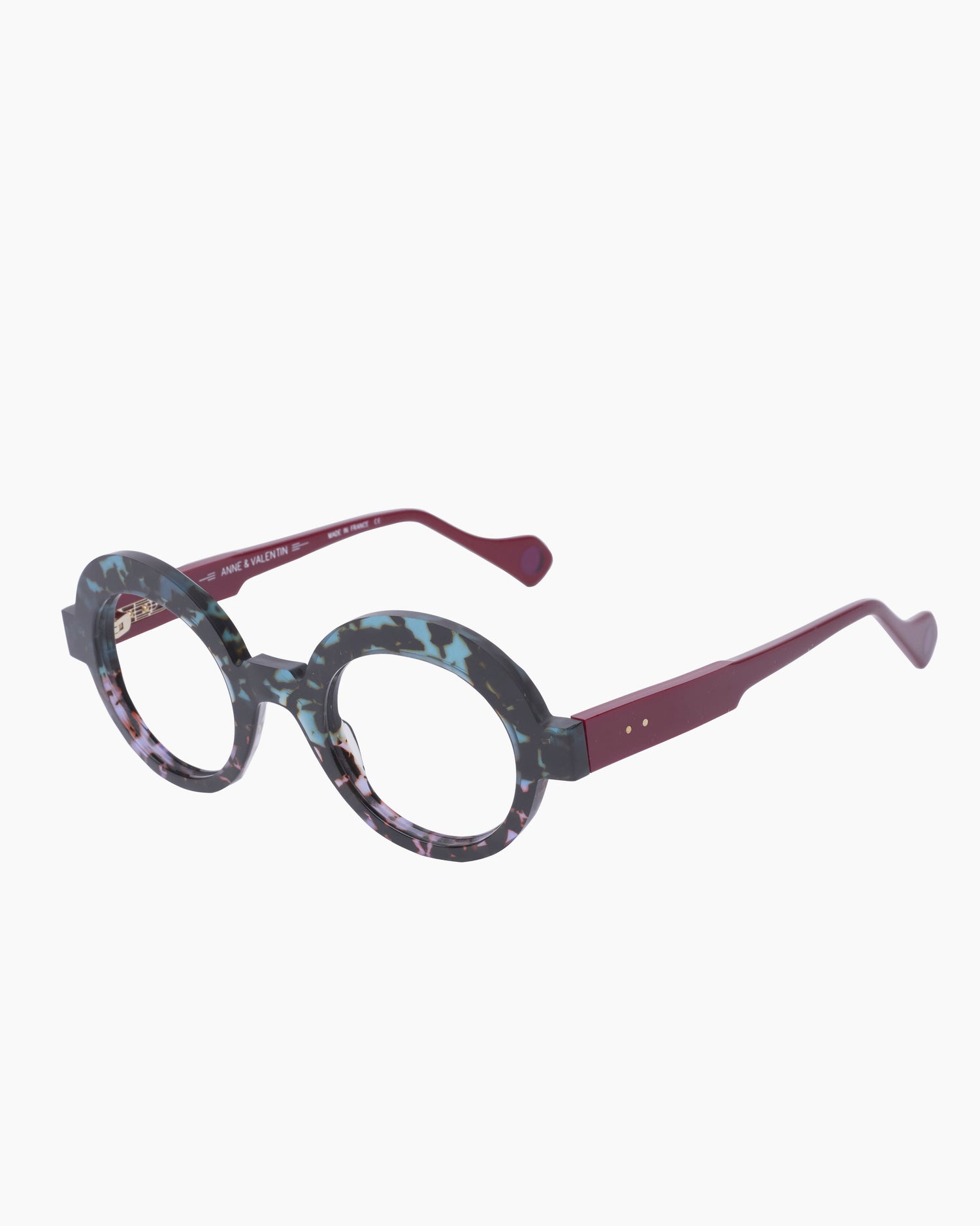 Anne and Valentin - BROADWAY - 20C20 | glasses bar:  Marie-Sophie Dion