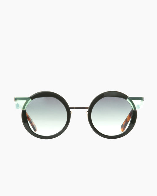 green metal round  sunglassesby Gamine model VoussoirSödermalm S, front view, lunettes de vue rond couleur vert