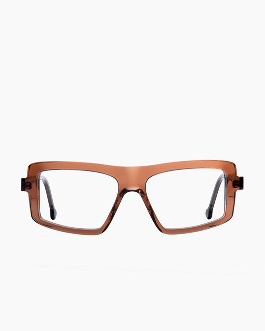 brown plastic rectangle eyeglasses by Marie-Sophie Dion model Lavoie, front view, lunettes de vue rectangle couleur brun