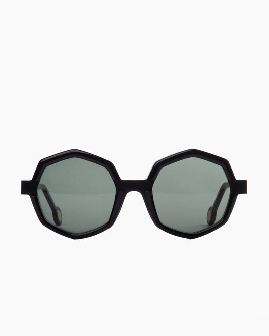 black plastic octogon  sunglassesby Anne et Valentin model storm, front view, lunettes de vue octogone couleur Noir