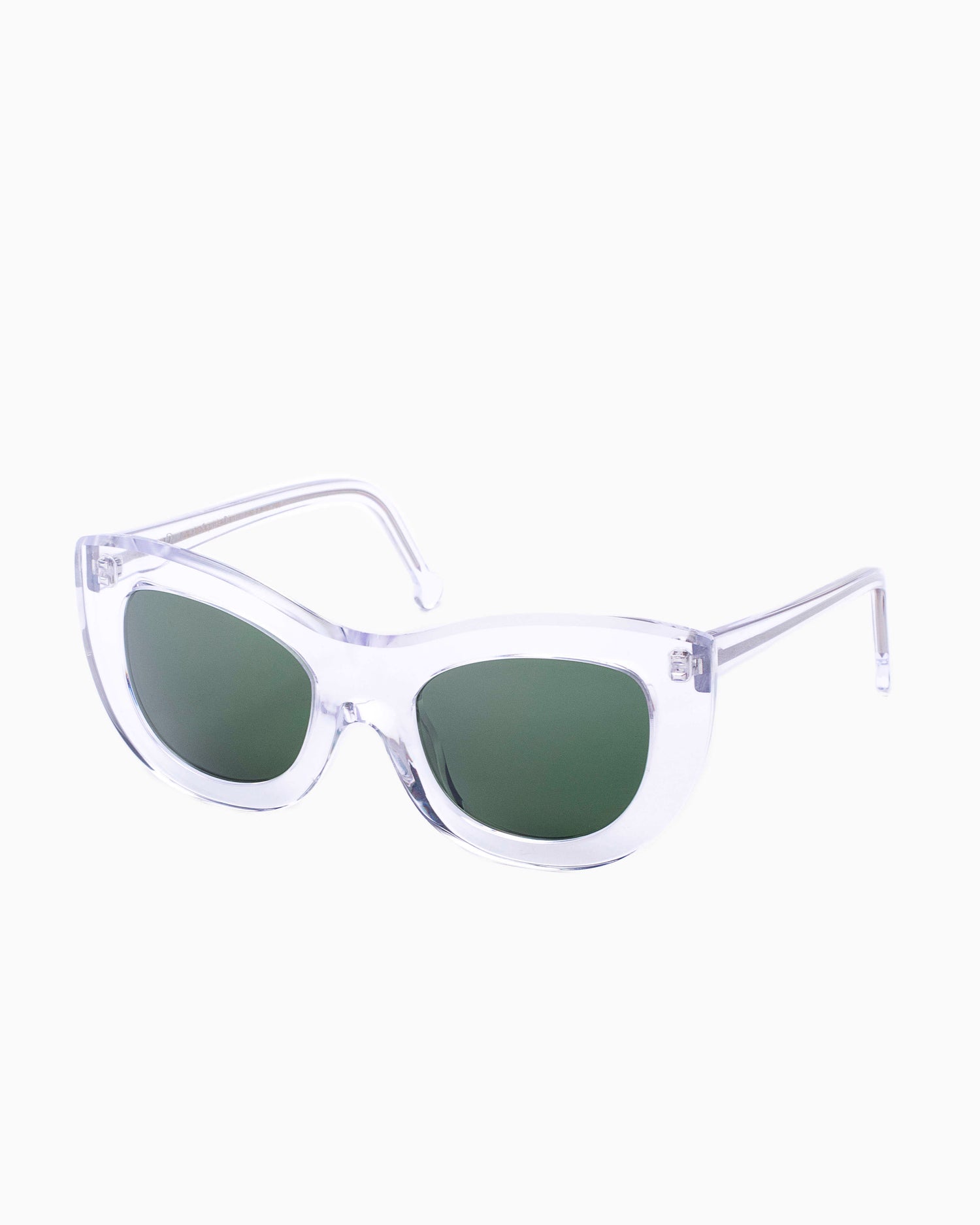 crystal plastic cat  sunglassesby Marie-Sophie Dion model YounanSun, front view, lunettes de vue chat couleur cristal