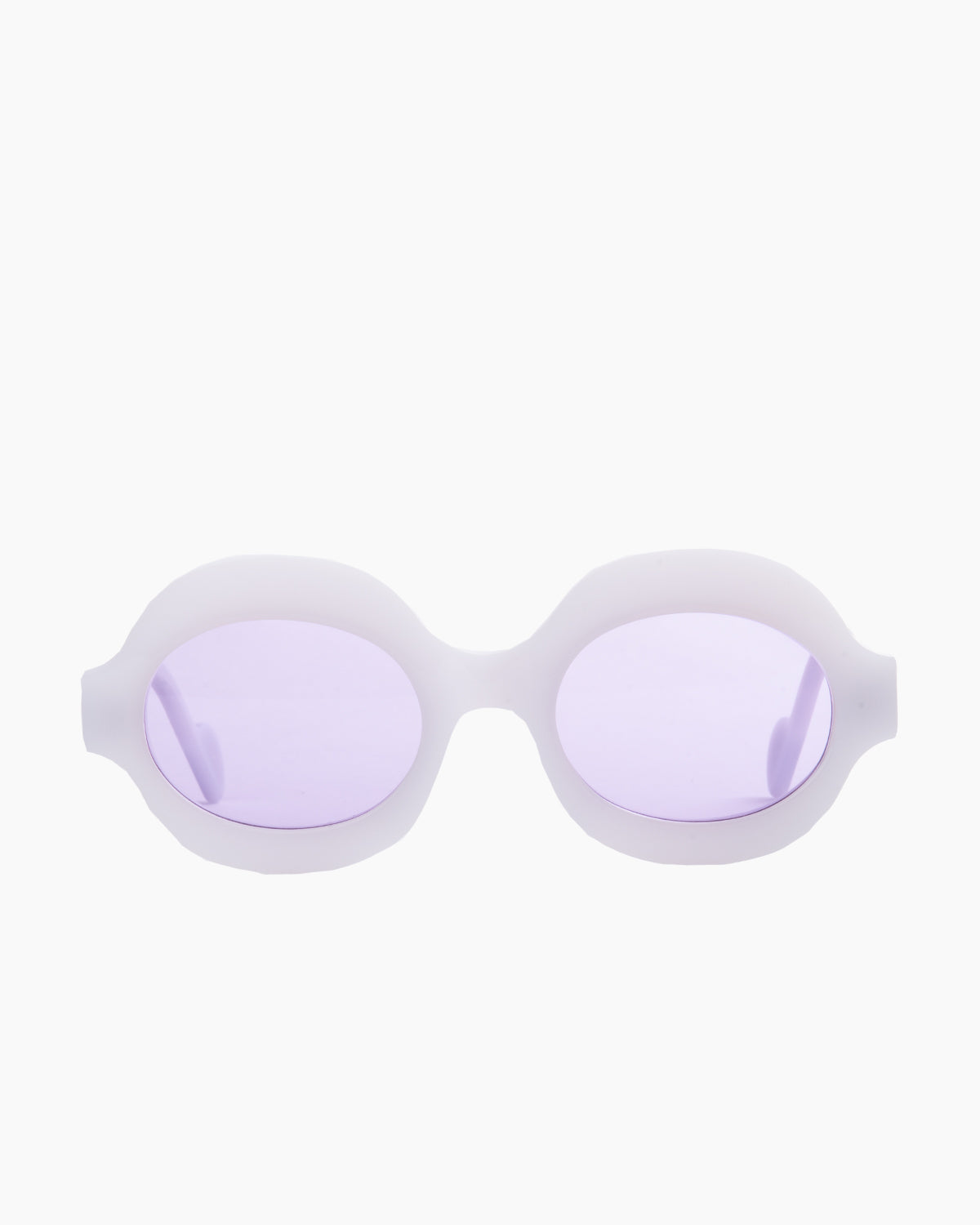 white plastic oval  sunglassesby Anne et Valentin model solea, front view, lunettes de vue ovale couleur blanc