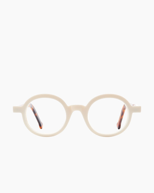 white plastic round eyeglasses by Marie-Sophie Dion model Kimpton, front view, lunettes de vue rond couleur blanc