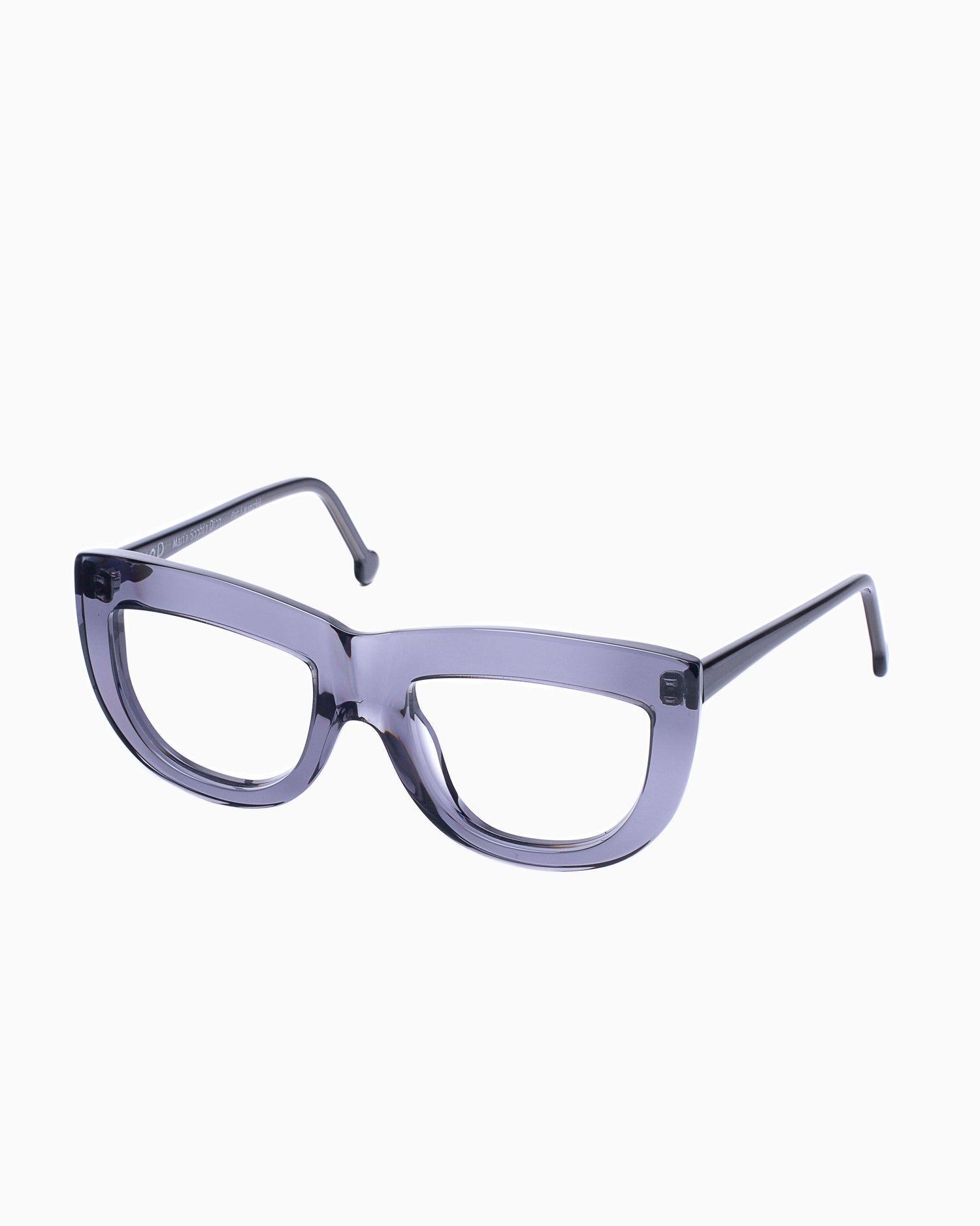 grey plastic cat eyeglasses by Marie-Sophie Dion model Germain, front view, lunettes de vue chat couleur Gris