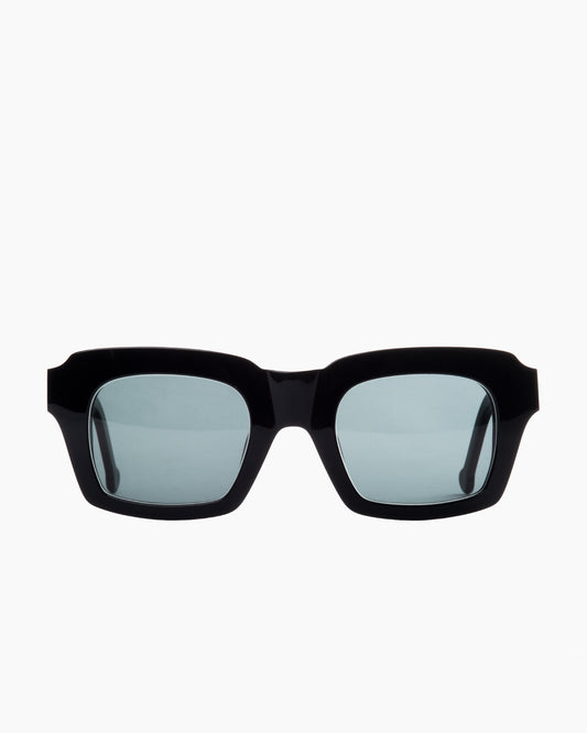 black plastic rectangle sunglassesby Marie-Sophie Dion model Downey, front view, lunettes de vue rectangle couleur Noir