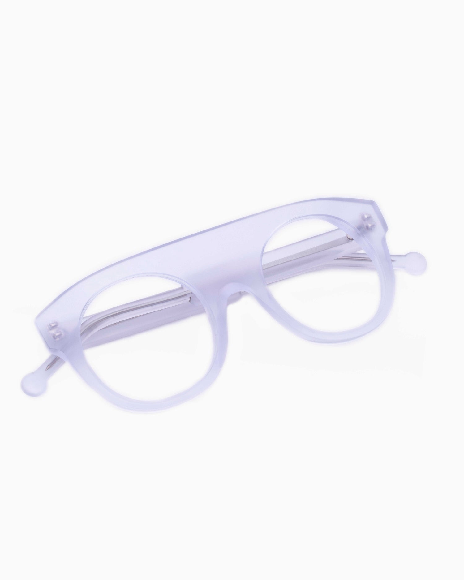 crystal plastic round eyeglasses by Marie-Sophie Dion model Buxton.S, front view, lunettes de vue rond couleur cristal