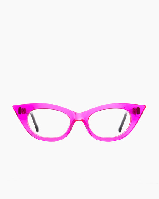 pink plastic cat eyeglasses by Marie-Sophie Dion model Chatelier, front view, lunettes de vue chat couleur rose