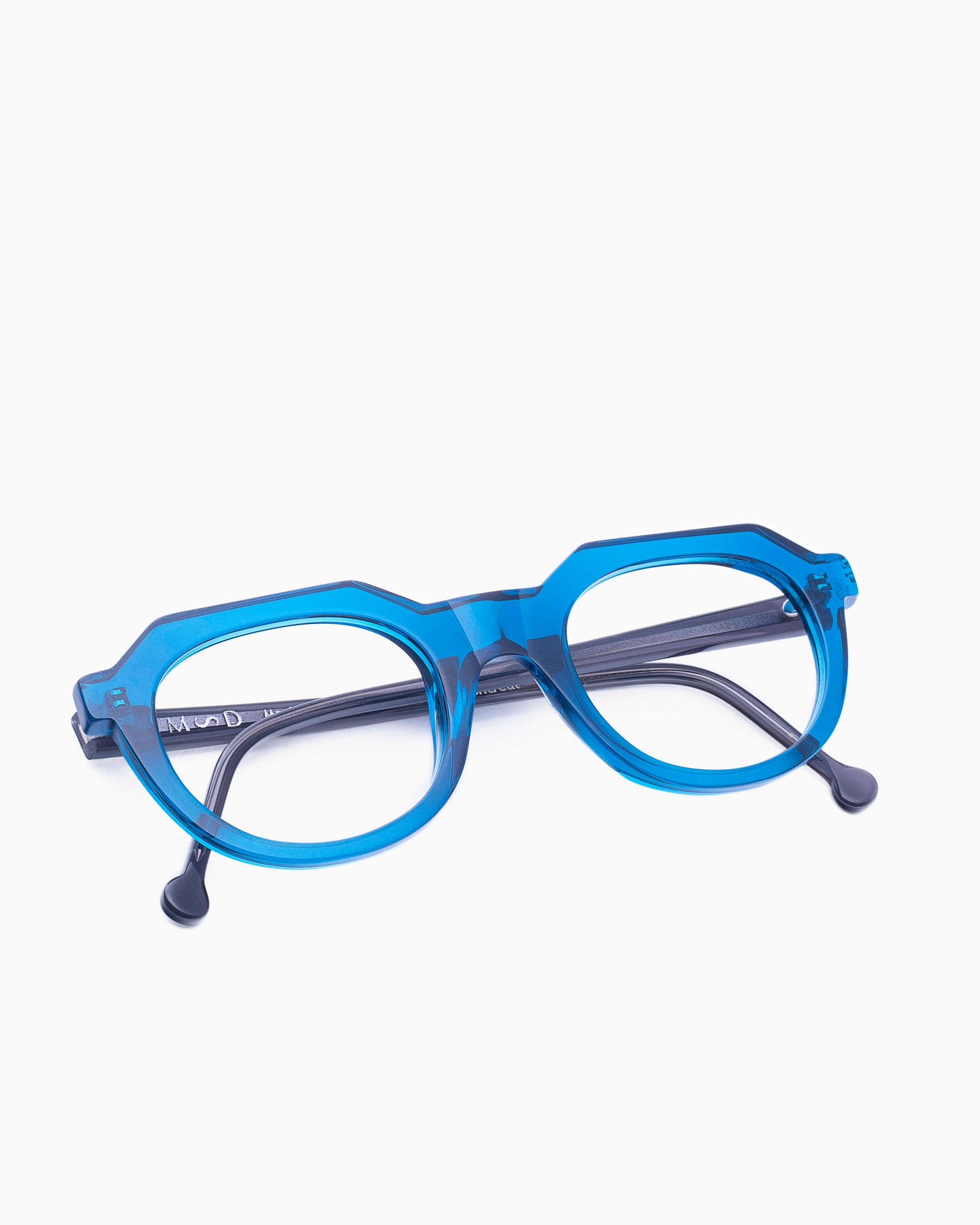 blue plastic oval eyeglasses by Marie-Sophie Dion model Boutcheri, front view, lunettes de vue ovale couleur Bleu