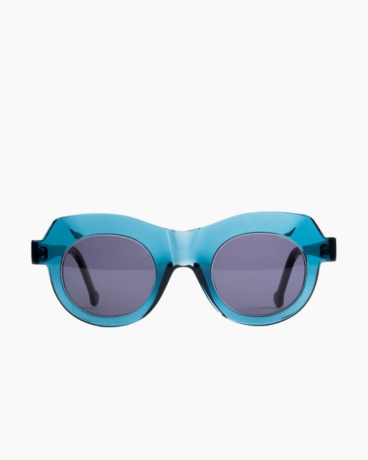 blue plastic round sunglassesby Marie-Sophie Dion model Latraverse3, front view, lunettes de vue rond couleur bleu