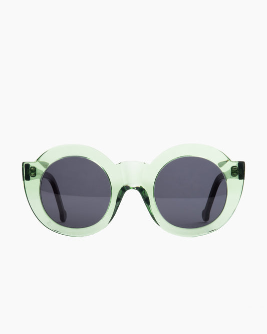 green plastic round  sunglassesby Marie-Sophie Dion model CollSun, front view, lunettes de vue rond couleur Vert