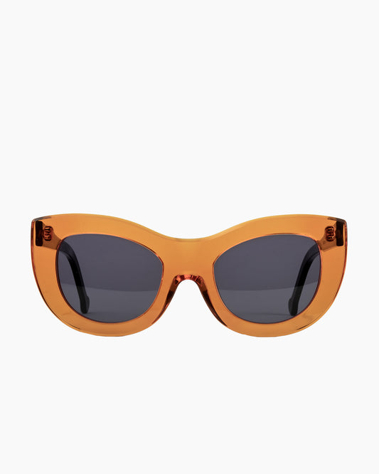 orange plastic cat sunglassesby Marie-Sophie Dion model YounanSun, front view, lunettes de vue chat couleur Orange