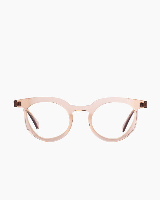 beige plastic cat eyeglasses by Gamine model st jean cap ferrat, front view, lunettes de vue chat couleur beige