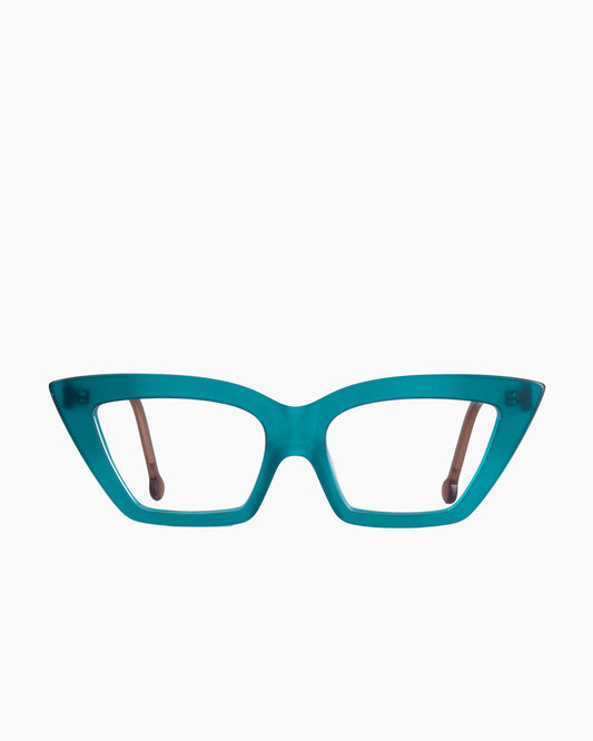 green plastic cat eyeglasses by Marie-Sophie Dion model Campling, front view, lunettes de vue chat couleur Vert