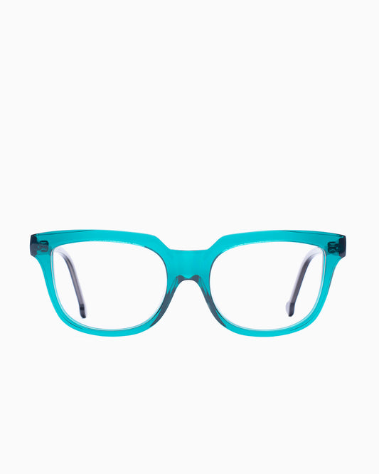 green plastic butterfly eyeglasses by Marie-Sophie Dion model Lachapelle, front view, lunettes de vue papillon couleur Vert