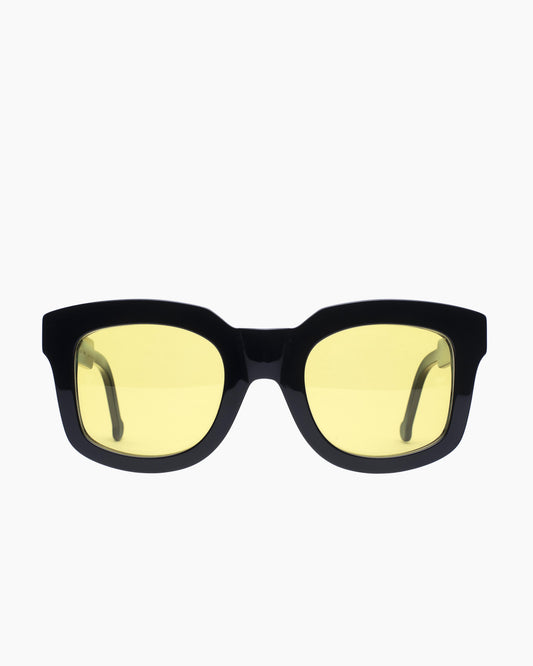 black plastic rectangle  sunglassesby Marie-Sophie Dion model Jacques, front view, lunettes de vue rectangle couleur Noir