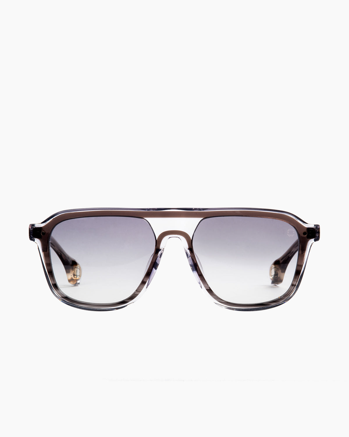 grey plastic aviator  sunglassesby Blake Kuwahara model Rietveld, front view, lunettes de vue aviateur couleur gris