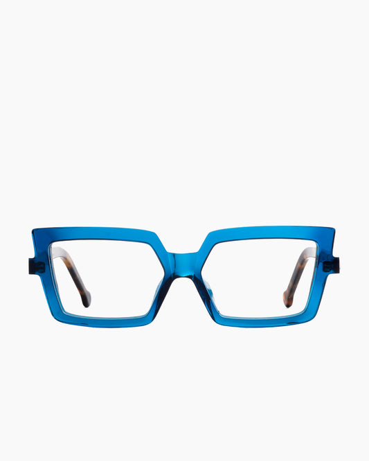 blue plastic cat eyeglasses by Marie-Sophie Dion model Daniel, front view, lunettes de vue chat couleur bleu