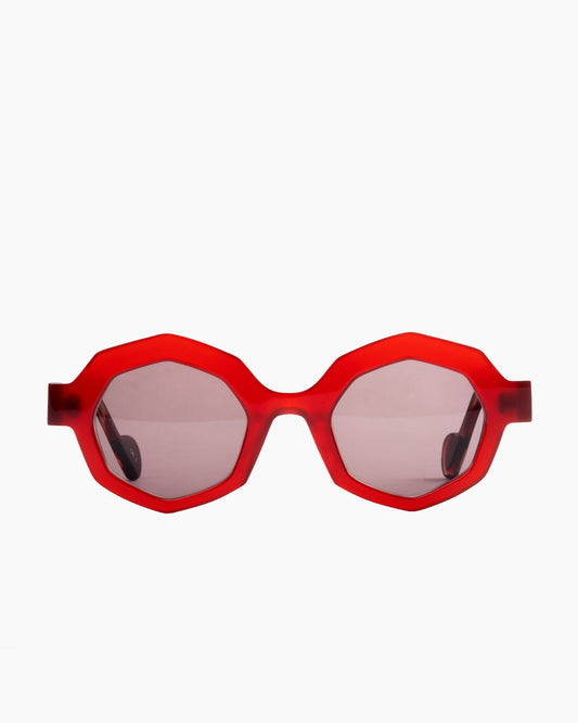 red plastic octogon sunglassesby Anne et Valentin model swinton, front view, lunettes de vue octogone couleur rouge