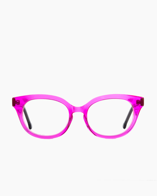 pink plastic cat eyeglasses by Marie-Sophie Dion model Gaudet, front view, lunettes de vue chat couleur rose