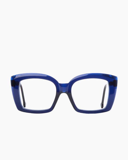 blue plastic butterfly eyeglasses by Marie-Sophie Dion model Gauvin, front view, lunettes de vue papillon couleur bleu