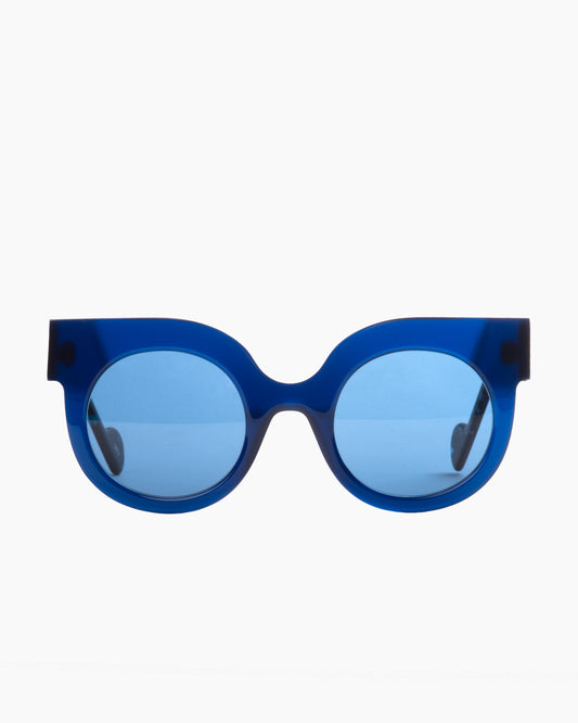 blue plastic round sunglassesby Anne et Valentin model saskia, front view, lunettes de vue rond couleur bleu