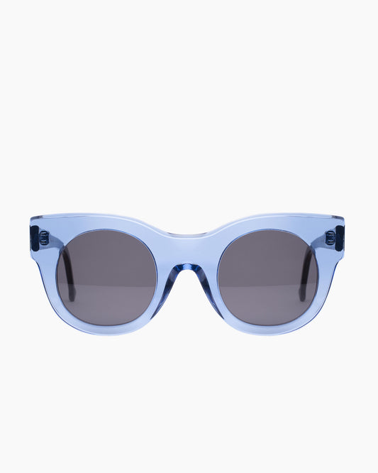 blue plastic round  sunglassesby Marie-Sophie Dion model BrixiSun, front view, lunettes de vue rond couleur Bleu