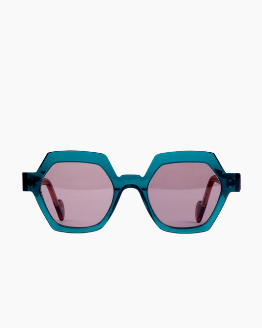 blue plastic hexagon sunglassesby Anne et Valentin model sheryl, front view, lunettes de vue hexagone couleur Bleu