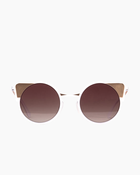 white metal round sunglassesby Gamine model MontiS, front view, lunettes de vue rond couleur Blanc