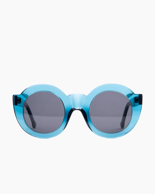 blue plastic round  sunglassesby Marie-Sophie Dion model CollSun, front view, lunettes de vue rond couleur Bleu