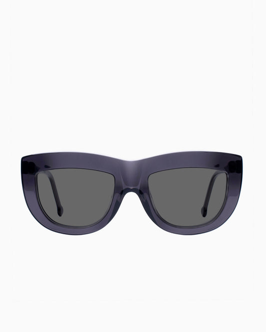 grey plastic cat  sunglassesby Marie-Sophie Dion model GermainSun, front view, lunettes de vue chat couleur Gris