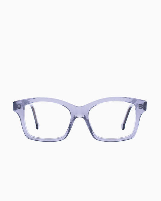 grey plastic butterfly eyeglasses by Marie-Sophie Dion model Giguere, front view, lunettes de vue papillon couleur Gris