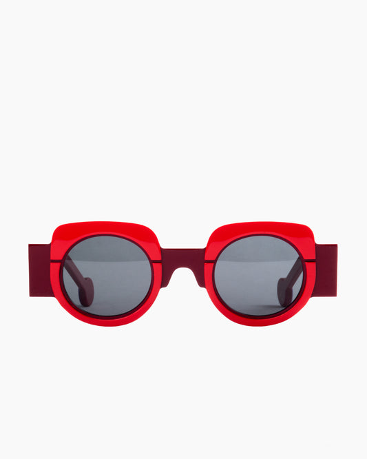 red plastic round sunglassesby Anne et Valentin model Lala1, front view, lunettes de vue rond couleur rouge