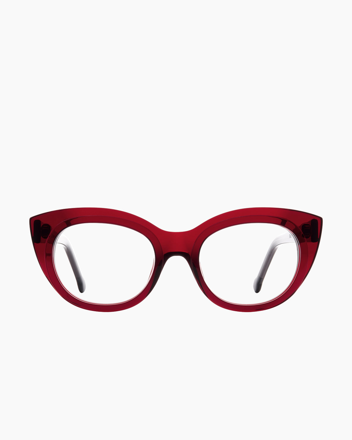 burgundy plastic cat eyeglasses by Marie-Sophie Dion model Blais, front view, lunettes de vue chat couleur bourgogne