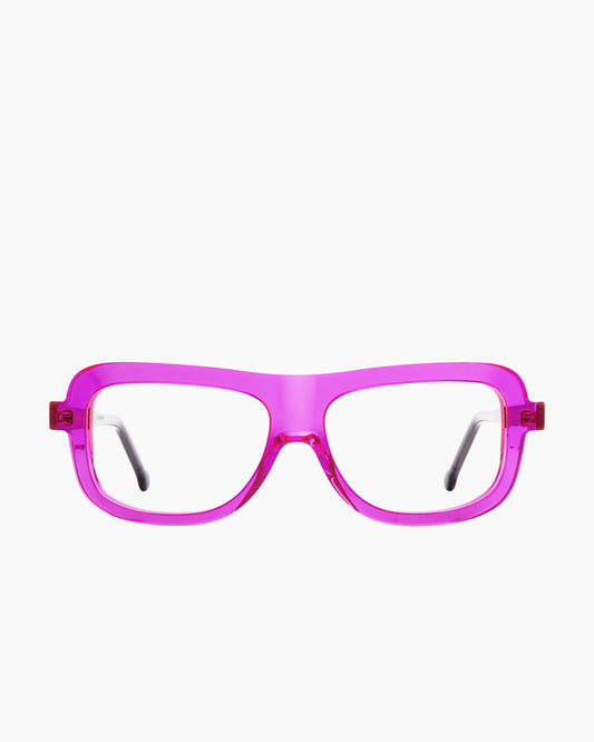 pink plastic rectangle eyeglasses by Marie-Sophie Dion model Lamarche, front view, lunettes de vue rectangle couleur rose