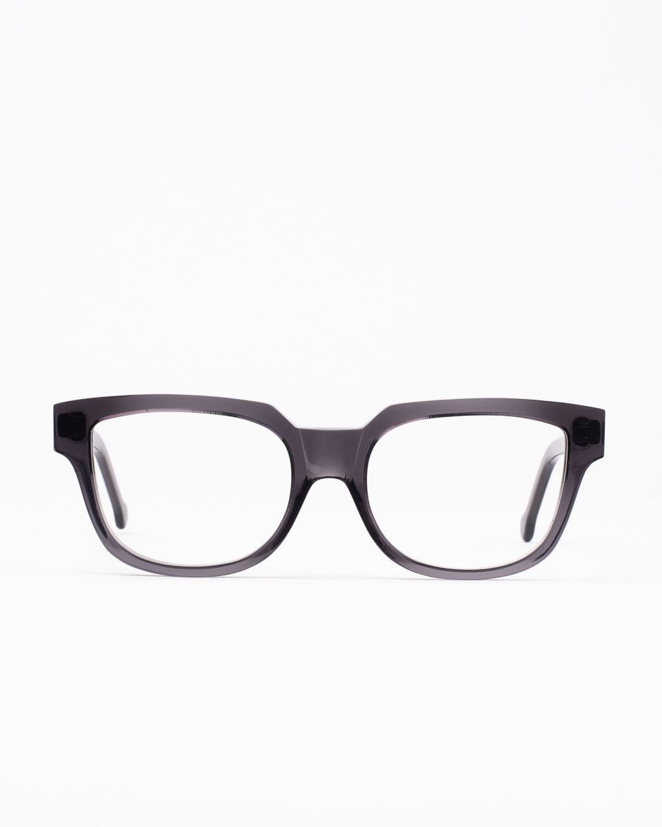 grey plastic butterfly eyeglasses by Marie-Sophie Dion model Lachapelle, front view, lunettes de vue papillon couleur Gris