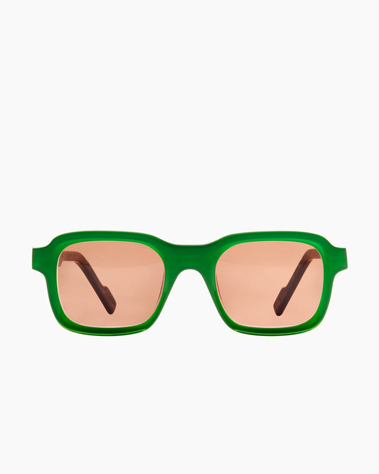 green plastic rectangle sunglassesby Xavier Derome model AUBISQUE, front view, lunettes de vue rectangle couleur vert