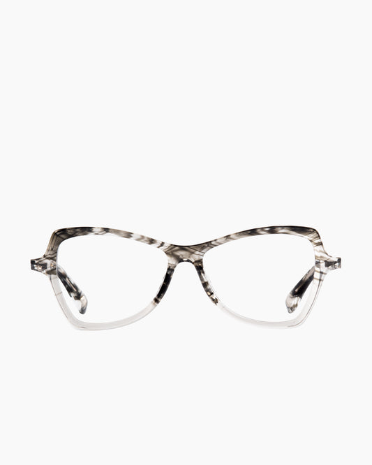 grey plastic butterfly eyeglasses by Theo model Bedtime, front view, lunettes de vue papillon couleur gris