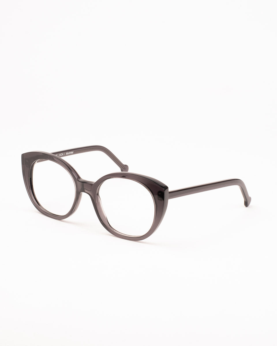 grey plastic cat eyeglasses by Marie-Sophie Dion model Monroe, front view, lunettes de vue chat couleur Gris