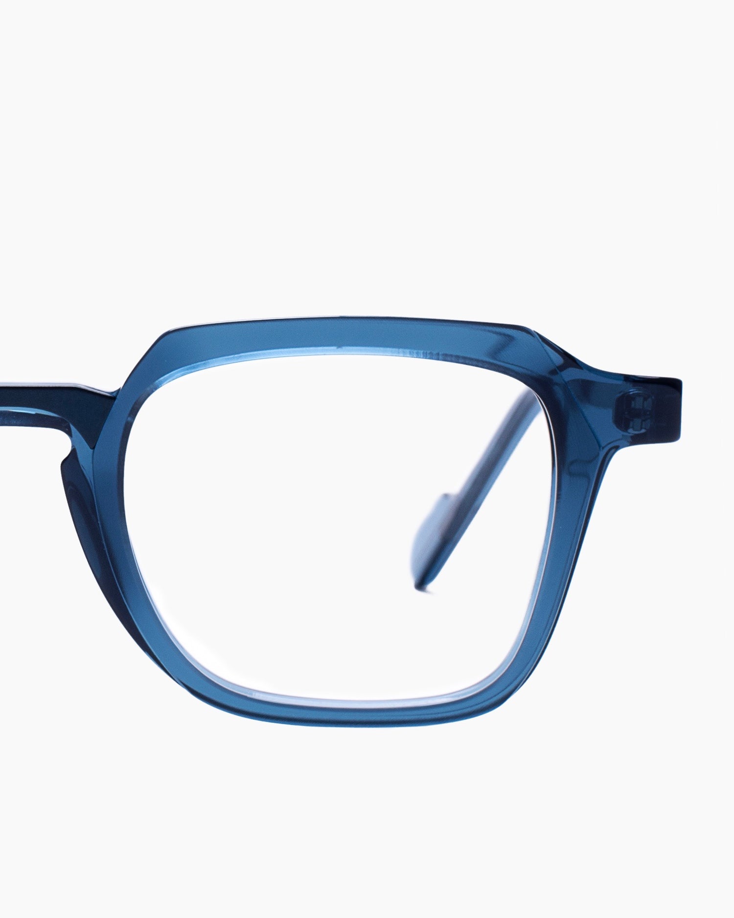 Anne et Valentin - Henri - 8C21 | Bar à lunettes:  Marie-Sophie Dion