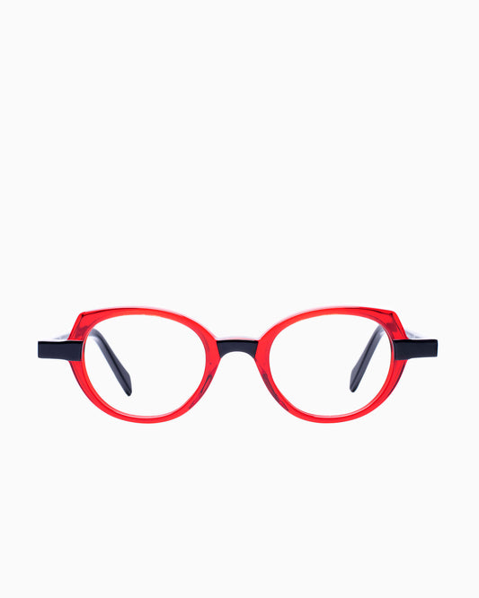 red plastic cat eyeglasses by Traction model Ovide, front view, lunettes de vue chat couleur Rouge
