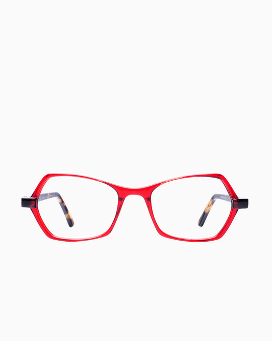 red plastic butterfly eyeglasses by Traction model Narayana, front view, lunettes de vue papillon couleur Rouge