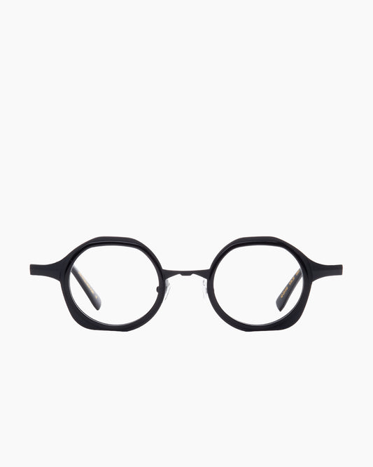 black metal round eyeglasses by Gamine model Kita, front view, lunettes de vue rond couleur noir
