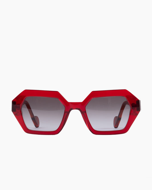 red plastic hexagon sunglassesby Anne et Valentin model Solveig, front view, lunettes de vue hexagone couleur rouge