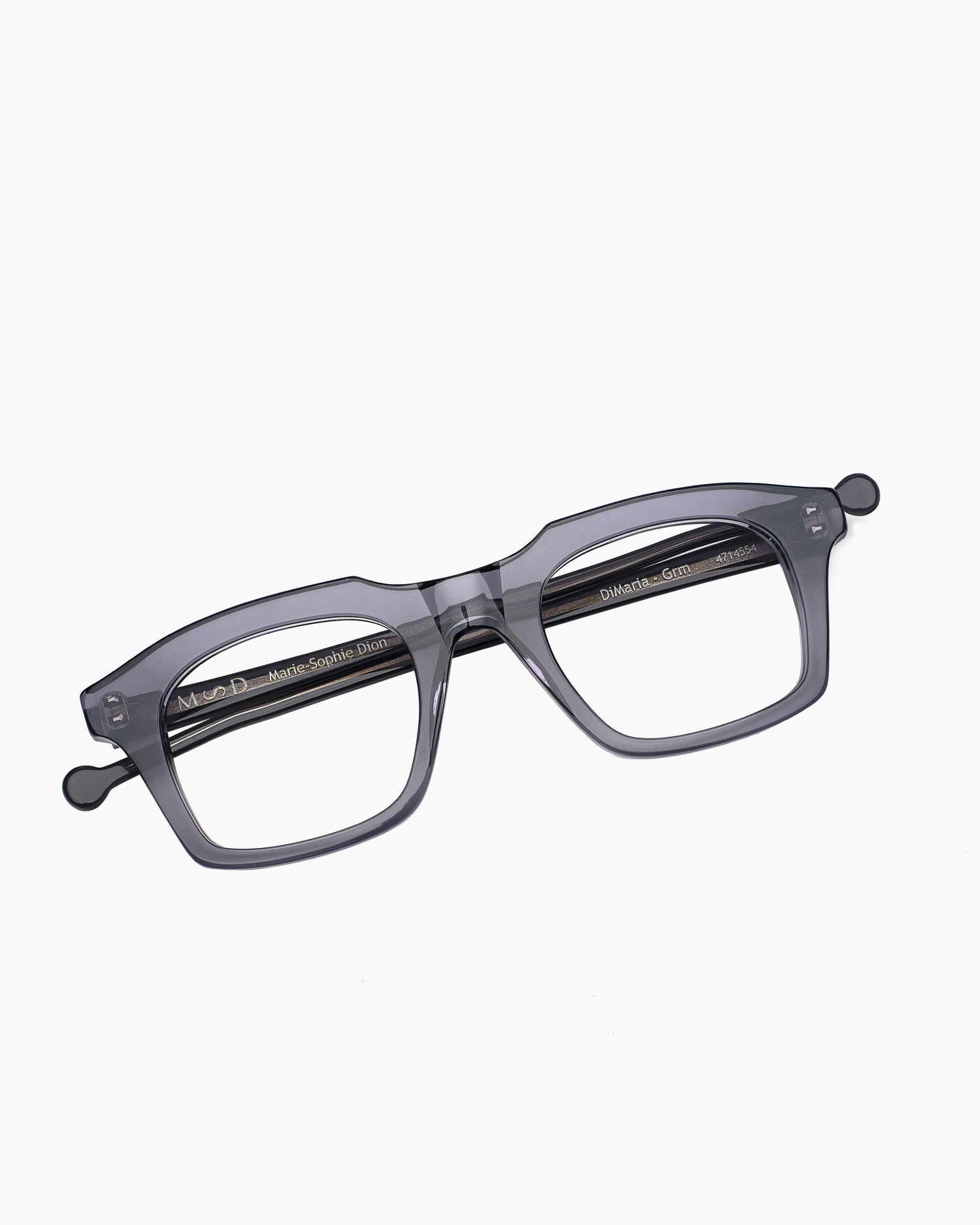 grey plastic rectangle eyeglasses by Marie-Sophie Dion model DiMaria, front view, lunettes de vue rectangle couleur Gris