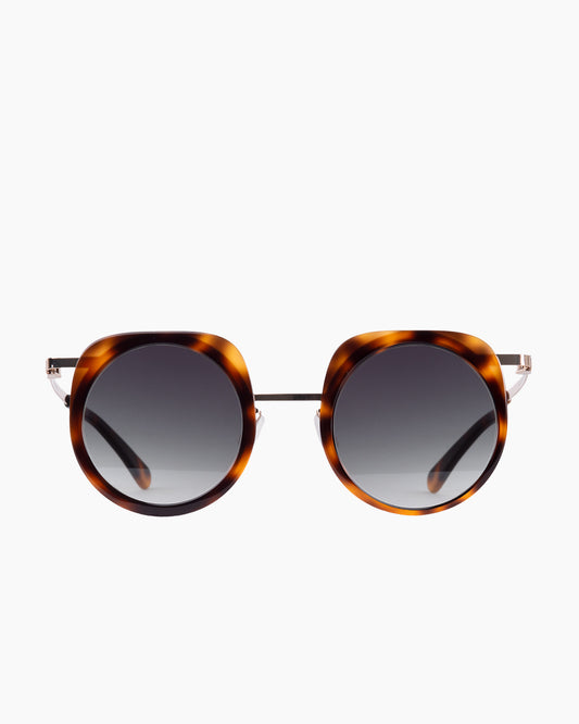tortoise metal round sunglassesby Gamine model HublotSödermalm, front view, lunettes de vue rond couleur Écaille de tortue